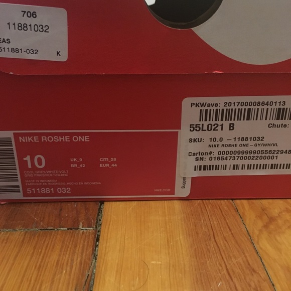 Nike All Gray Silver Roshe One - Picture 4 of 4